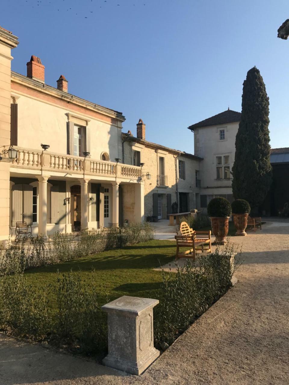 Mas D'Arvieux Bed & Breakfast Tarascon Exterior photo